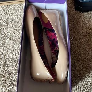 madden girl “harmonee” flats
